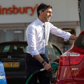 ‘£5bn fuel duty cut will hit public transport’