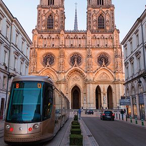 French ambition contrasts with UK